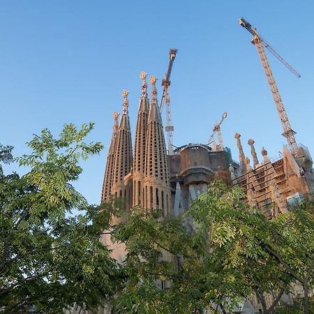 Gaudi Apartment Barcelona Exteriör bild